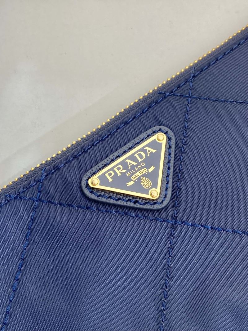 Pra*a hobo bags